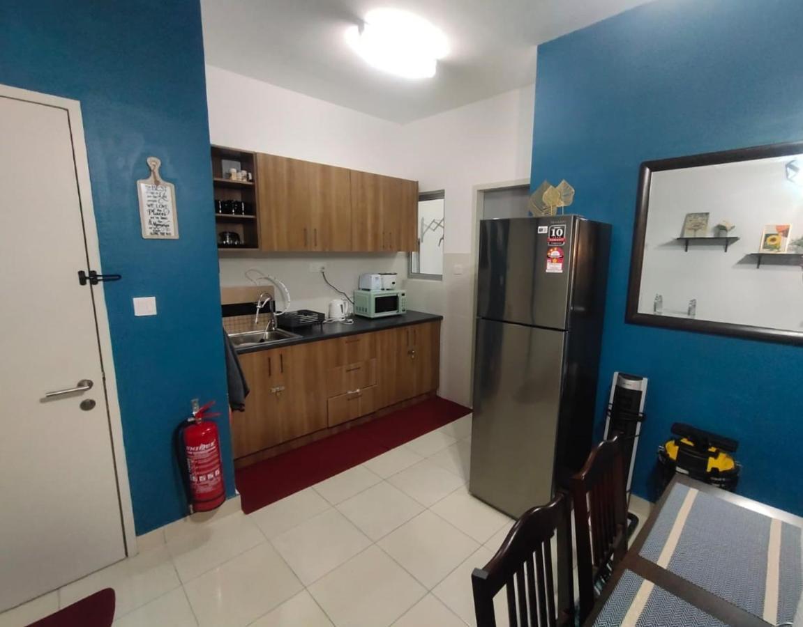 Apartment Cozy Kota Warisan @alanis @klia Sepang